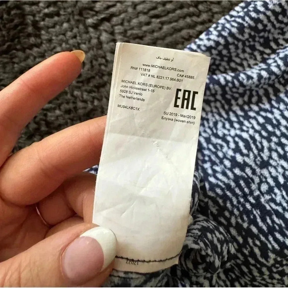 Michael Kors Mini Ikat-Print Crepe Blouse - Picture 5 of 8